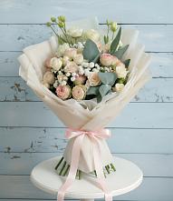 Букет цветов из:  Розы и Лизиантусы #REPLACE_PRED# Оленегорске
