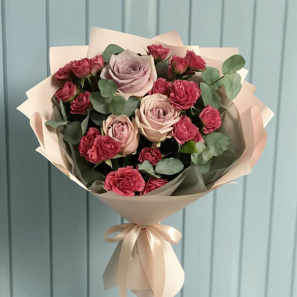 Букет цветов из: Гвоздики и Розы в Оленегорске