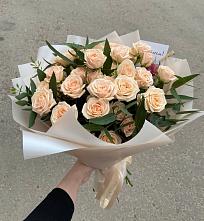 Букет Кремовые розы Латте в Оленегорске