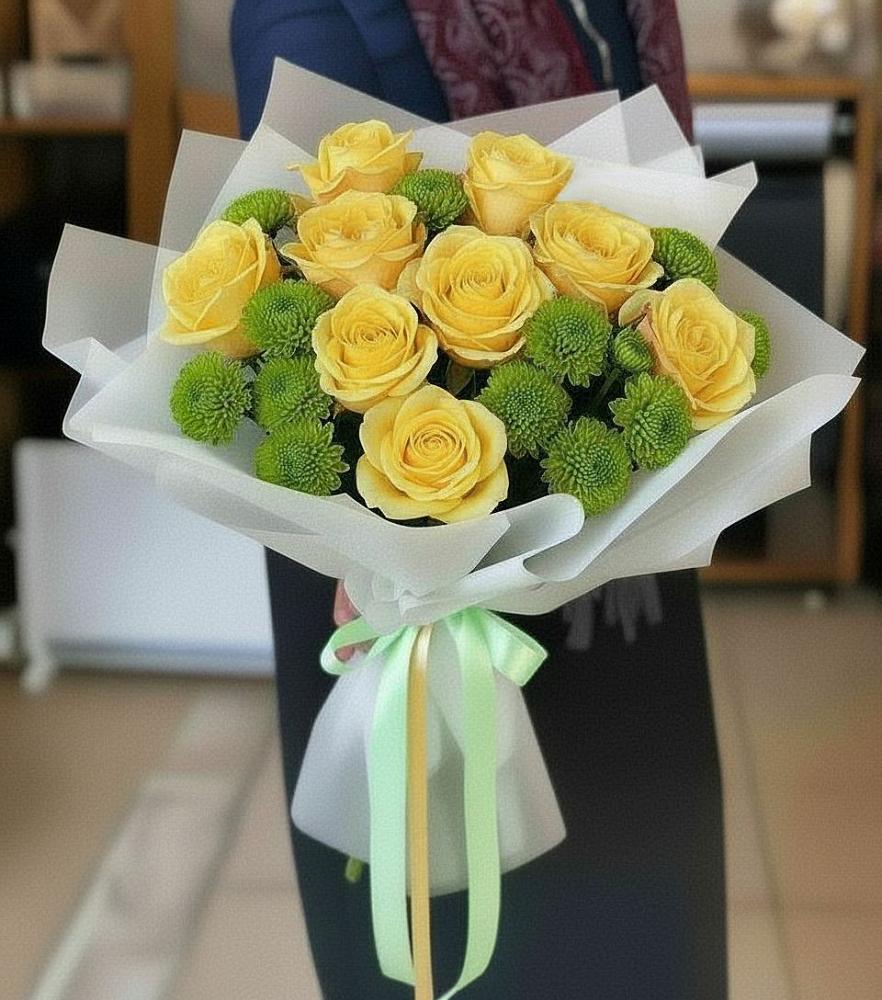 Букет цветов из: Хризантемы и Розы в Оленегорске