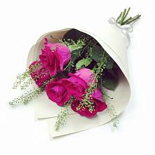 Букет цветов из:  Розы в Оленегорске
