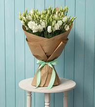 Букет цветов из:  Лизиантусы в Оленегорске