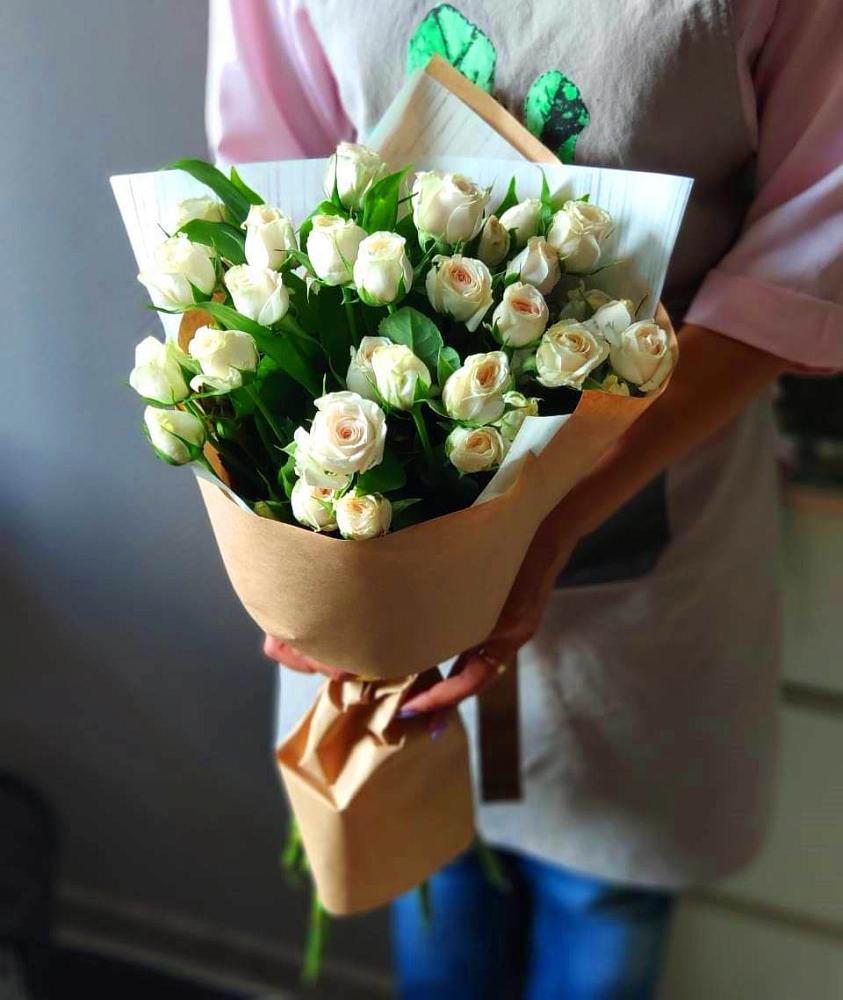 Букет цветов из: Розы в Оленегорске