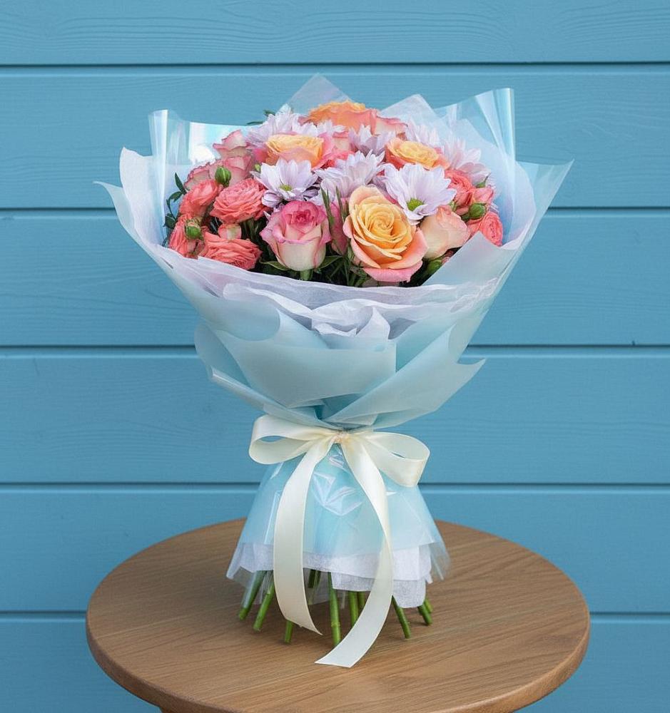 Букет цветов из: Хризантемы и Розы в Оленегорске