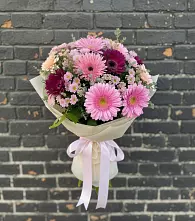 Букет цветов из:  Герберы и Хризантемы в Оленегорске