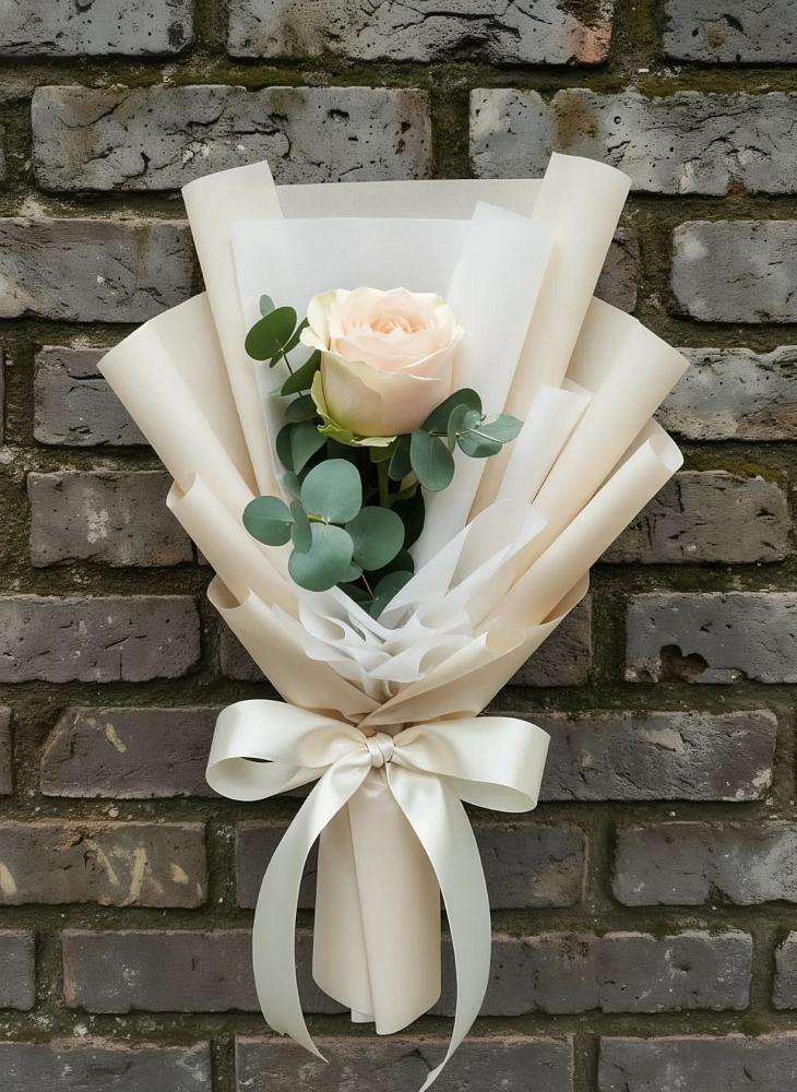 Букет цветов из: Розы в Оленегорске