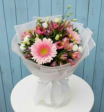 Букет цветов из:  Герберы, Альстромерии и Лизиантусы #REPLACE_PRED# Оленегорске