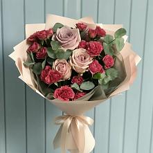 Букет цветов из:  Гвоздики и Розы #REPLACE_PRED# Оленегорске