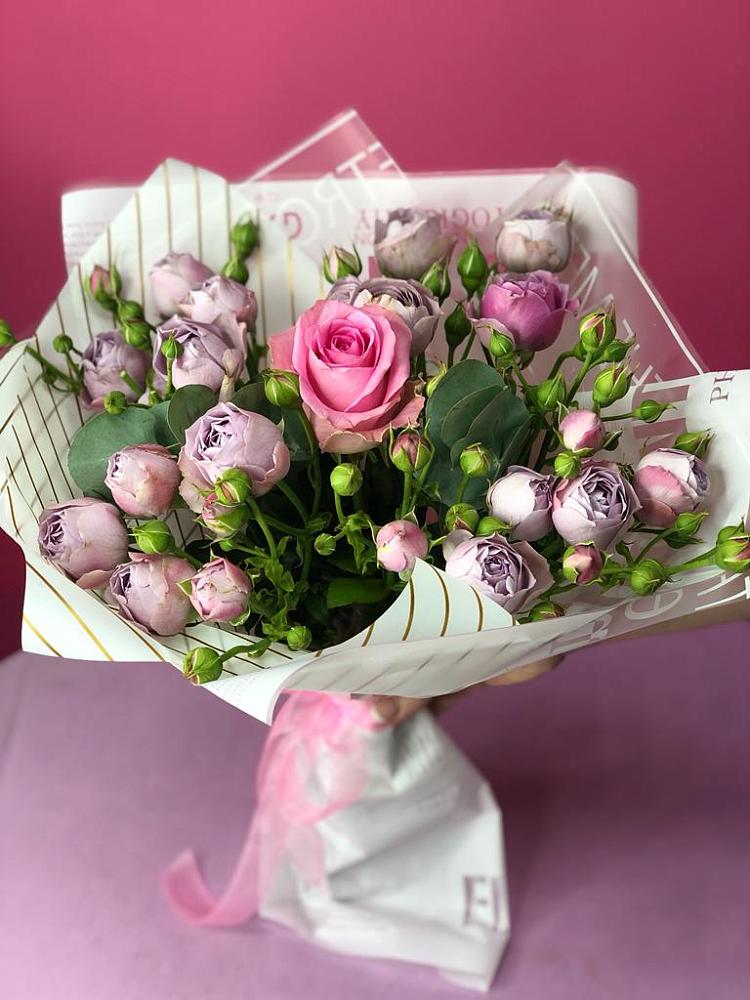 Букет цветов из: Розы в Оленегорске