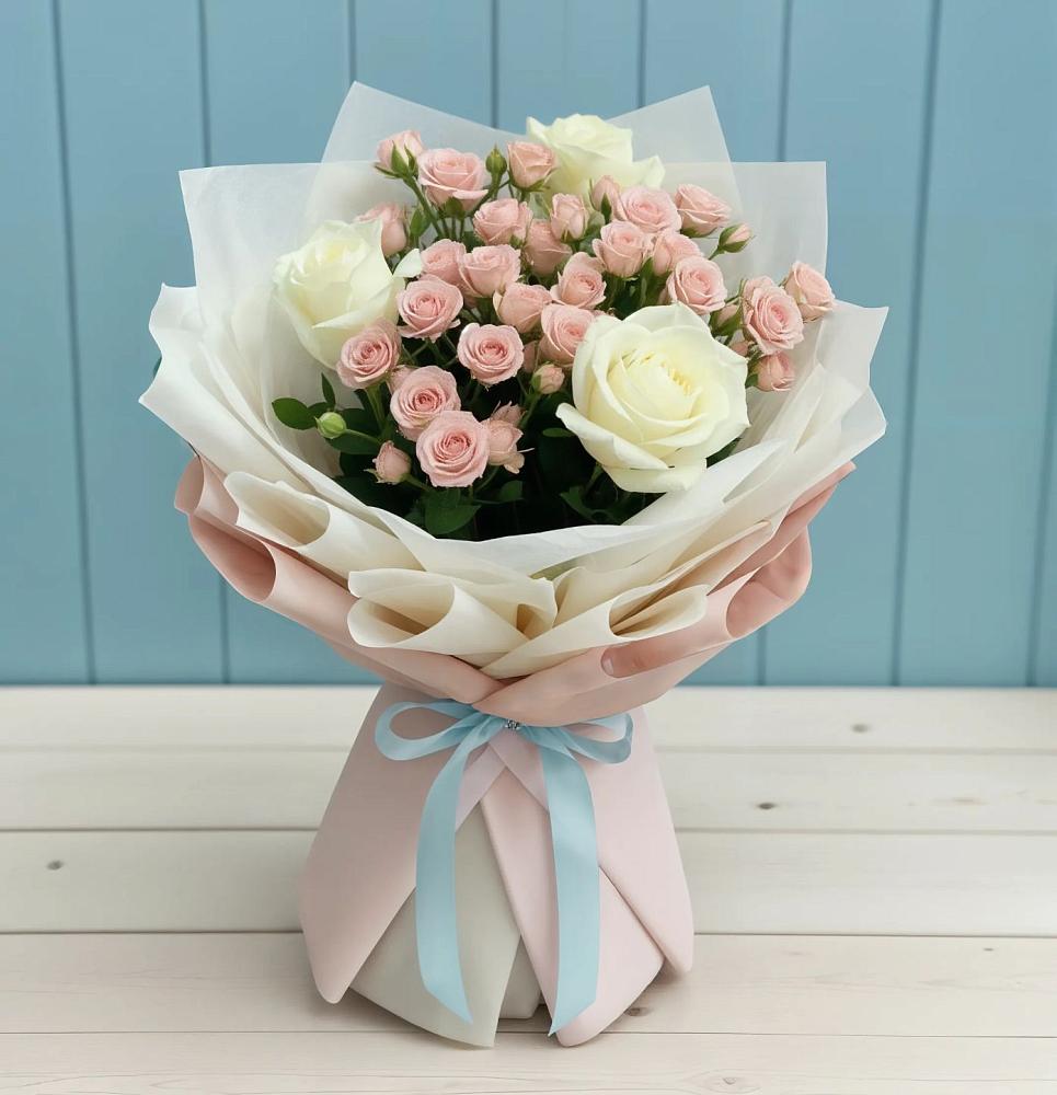 Букет цветов из: Розы в Оленегорске