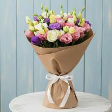 Букет цветов из:  Лизиантусы в Оленегорске